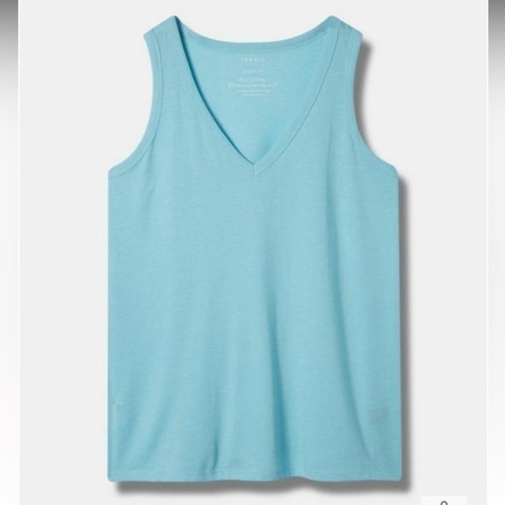 🆕 NWT Women’s 0 Torrid Sky Blue Signature Girlfriend V Neck Tank Top 0 L 12